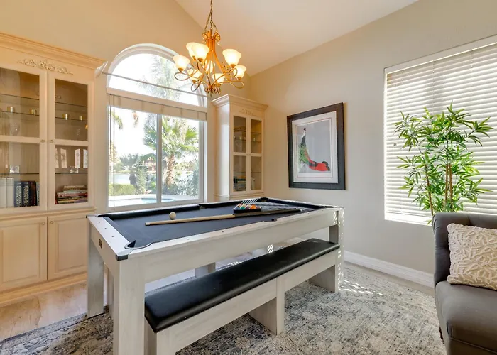 Lakefront Living! Huge W/ Pool Table *